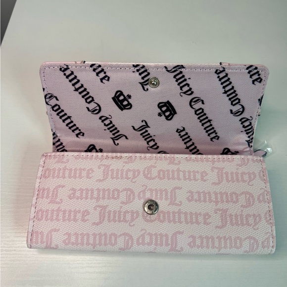 Juicy Couture Pink Wallet – Heart Logo, Fold Over Designer Wallet - Picture 2 of 5